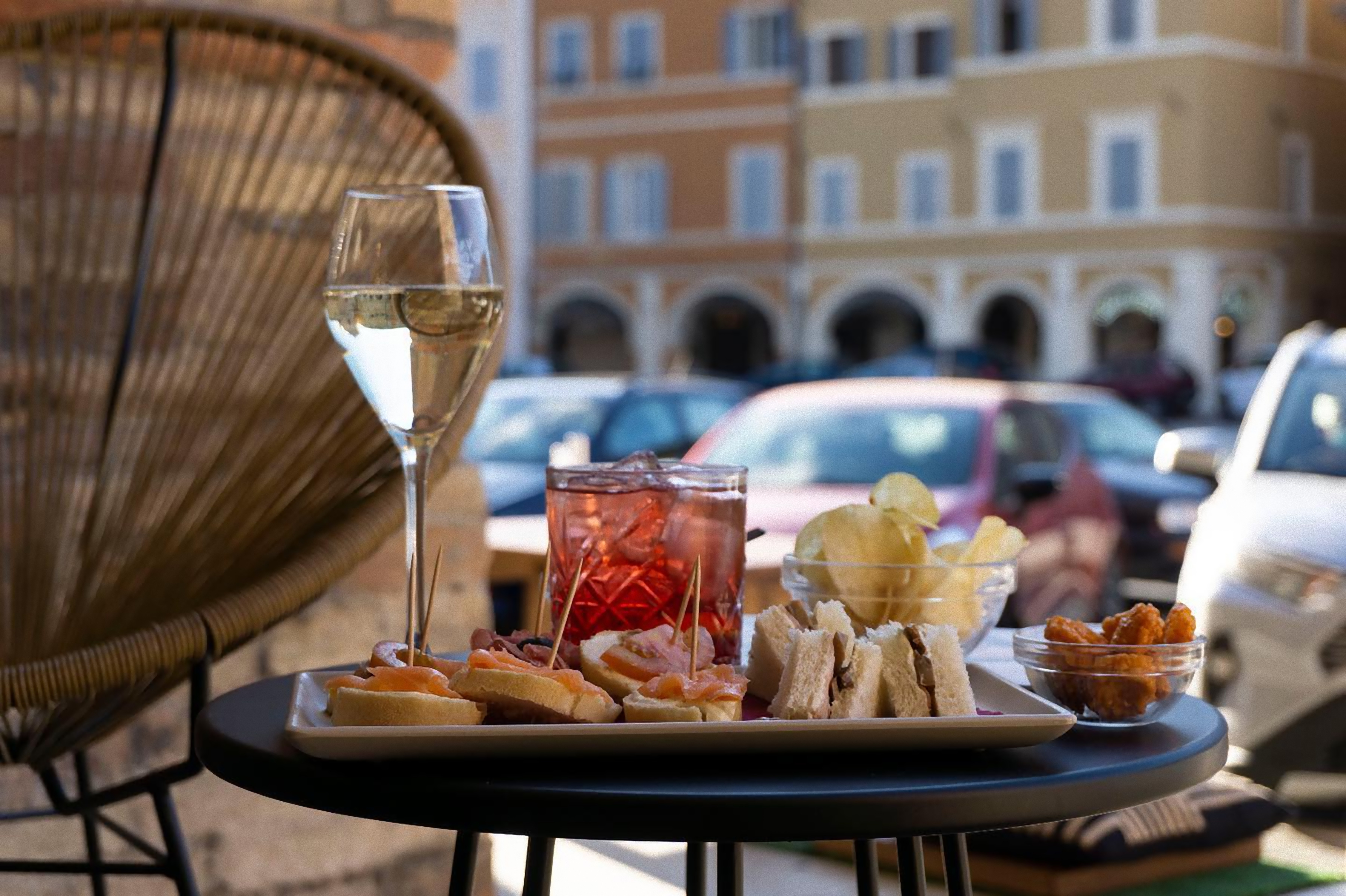 APERITIVO: LA TENDENZA CHE FA BENE AL TUO BUSINESS